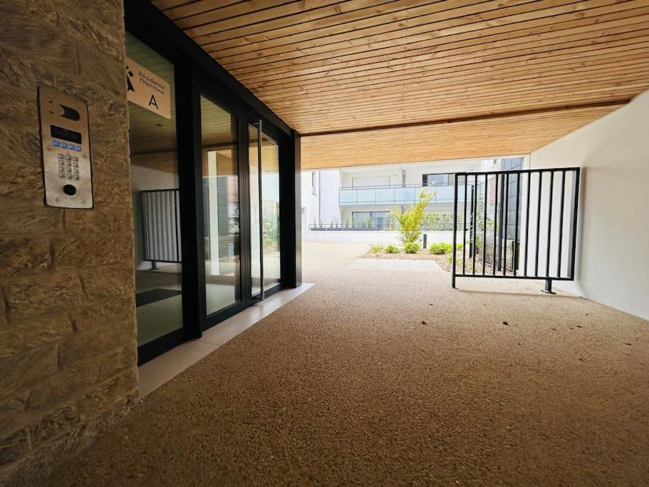 L'Hermine Terrasse Et Parking, 500 Plage Concarneau Luaran gambar
